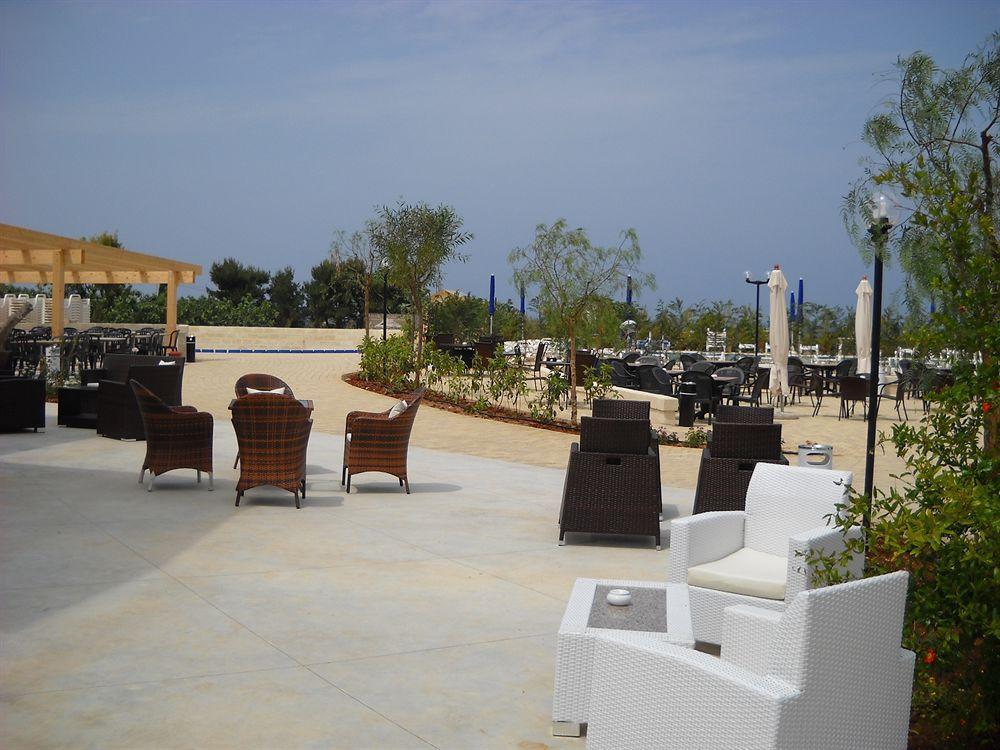 Torre Guaceto Resort Carovigno Eksteriør billede