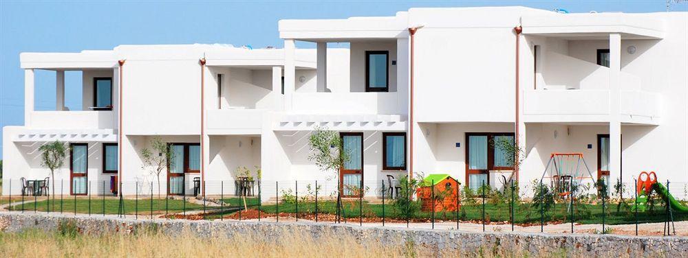 Torre Guaceto Resort Carovigno Eksteriør billede