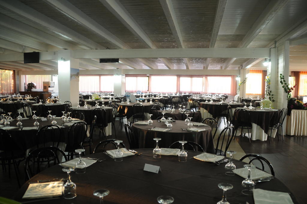 Torre Guaceto Resort Carovigno Eksteriør billede