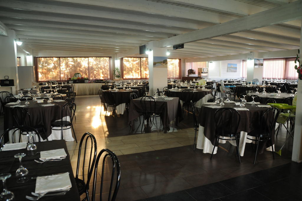 Torre Guaceto Resort Carovigno Eksteriør billede