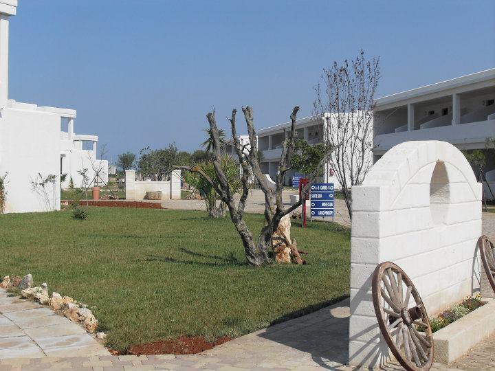 Torre Guaceto Resort Carovigno Eksteriør billede